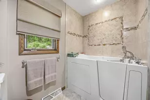 3304 N Crystal Springs Rd, Janesville, WI 53545 - Photo 17