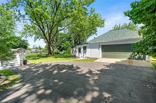 911 Watson St, Ripon, WI 54971 - Photo 33