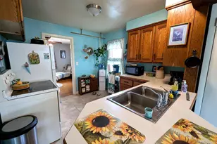 444 Russell St, Baraboo, WI 53913 - Photo 5
