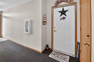 6617 Reston Heights Dr, Madison, WI 53718 - Photo 9