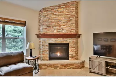 1122 Willow Run, Verona, WI 53593 - Photo 5
