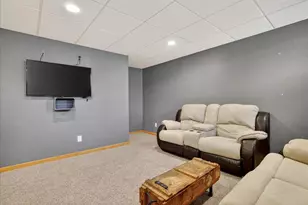 946 Stonehaven Dr, Sun Prairie, WI 53590 - Photo 41