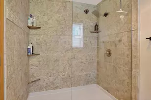 946 Stonehaven Dr, Sun Prairie, WI 53590 - Photo 29