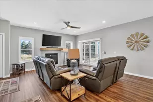 3751 Newcastle Dr, Janesville, WI 53546 - Photo 7