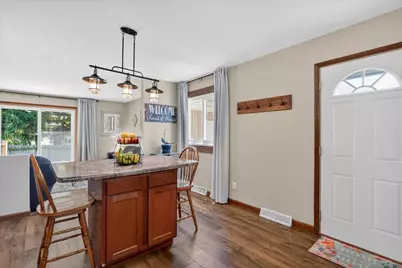 1029 Vandenburg Street, Sun Prairie, WI 53590 - Photo 9
