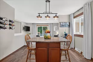 1029 Vandenburg St, Sun Prairie, WI 53590 - Photo 7