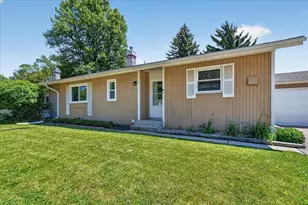 1029 Vandenburg St, Sun Prairie, WI 53590 - Photo 37