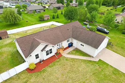1001 Riverwood Place, Sparta, WI 54656 - Photo 3