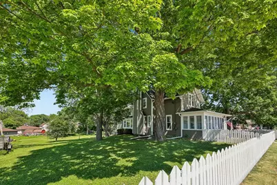 676 Summit Avenue, Oconomowoc, WI 53066 - Photo 3