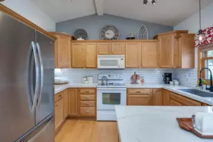 3762 Canvasback Dr, Janesville, WI 53546 - Photo 7