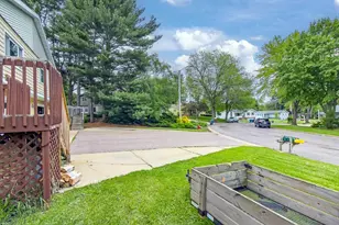 406 Amey Dr, Baraboo, WI 53913 - Photo 7