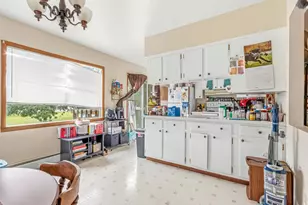 406 Amey Dr, Baraboo, WI 53913 - Photo 17