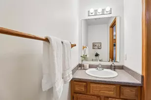 1001 Glacier Hill Dr, Madison, WI 53704 - Photo 15