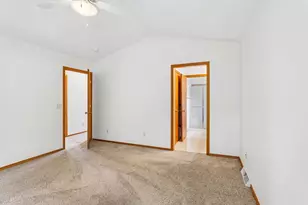 1001 Glacier Hill Dr, Madison, WI 53704 - Photo 19