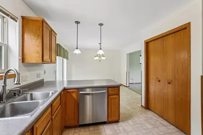 1001 Glacier Hill Drive, Madison, WI 53704 - Photo 27