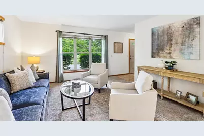 1001 Glacier Hill Drive, Madison, WI 53704 - Photo 9