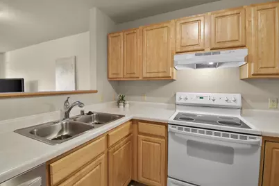 102 Prairie Heights Drive #212, Verona, WI 53593 - Photo 9