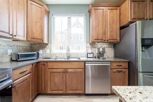 8215 Flagstone Dr, Madison, WI 53719 - Photo 13