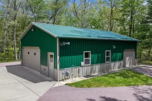 S2025 Park Ln, Reedsburg, WI 53959 - Photo 17