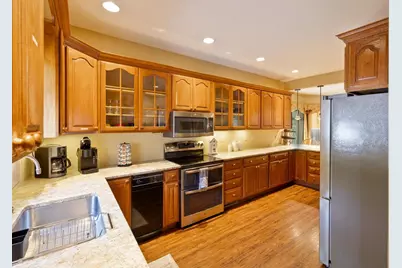 312 Washington Avenue, Wisconsin Dells, WI 53965 - Photo 11