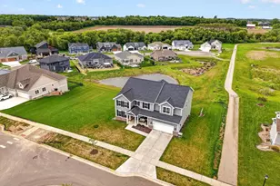 2260 Lonnie Ln, Sun Prairie, WI 53590 - Photo 25