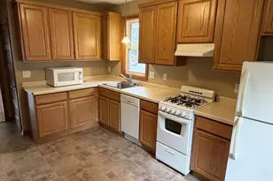 2925 Sachs St, Madison, WI 53704 - Photo 9
