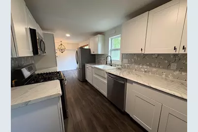 411 Western Avenue, Elroy, WI 53929 - Photo 3