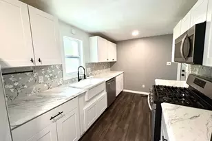 411 Western Ave, Elroy, WI 53929 - Photo 15