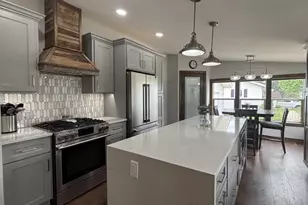 446 Arbor Dr, Juneau, WI 53039 - Photo 9