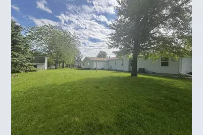 446 Arbor Drive, Juneau, WI 53039 - Photo 5