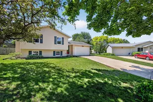 21 S Bartelt Ct, Madison, WI 53704 - Photo 7