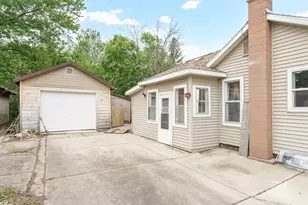 320 S Pearl St, Janesville, WI 53548 - Photo 3