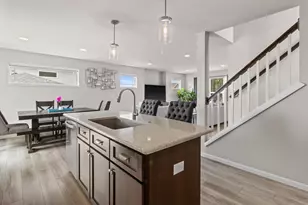 852 Sugar Maple Ln, Verona, WI 53593 - Photo 5