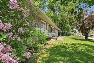 406 Hamburg St, Ripon, WI 54971 - Photo 3