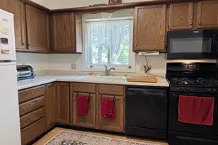 1407 Sharon St, Janesville, WI 53545 - Photo 7