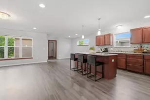 1446 Thoreau Dr, Sun Prairie, WI 53590 - Photo 15