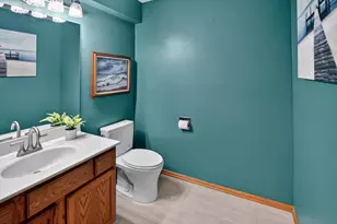 6973 Chester Dr, Madison, WI 53719 - Photo 15
