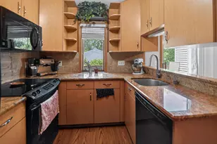 6973 Chester Dr, Madison, WI 53719 - Photo 9