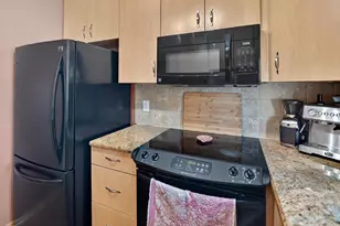 6973 Chester Dr, Madison, WI 53719 - Photo 11