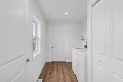702 Eisenhower Street, Baraboo, WI 53913 - Photo 27