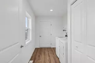 702 Eisenhower St, Baraboo, WI 53913 - Photo 27