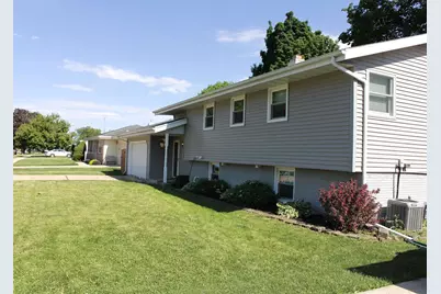 2418 Wesley Avenue, Janesville, WI 53545 - Photo 3