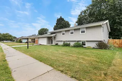 2418 Wesley Avenue, Janesville, WI 53545 - Photo 3