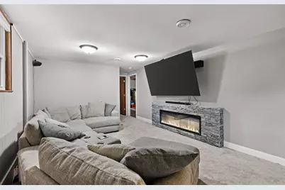 2418 Wesley Avenue, Janesville, WI 53545 - Photo 25