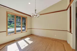 1300 Kings Lynn Rd, Stoughton, WI 53589 - Photo 25