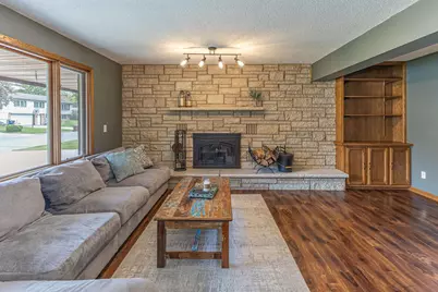 815 Westwood Drive, Onalaska, WI 54650 - Photo 7