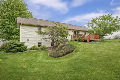 605 Prairie Hills Drive, Ridgeville, WI 53533 - Photo 3