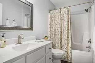 605 Prairie Hills Dr, Ridgeville, WI 53533 - Photo 29
