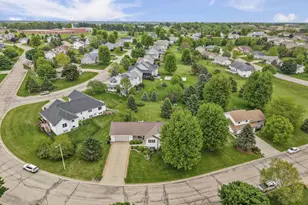 605 Prairie Hills Dr, Ridgeville, WI 53533 - Photo 57