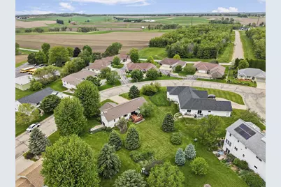 605 Prairie Hills Drive, Ridgeville, WI 53533 - Photo 61